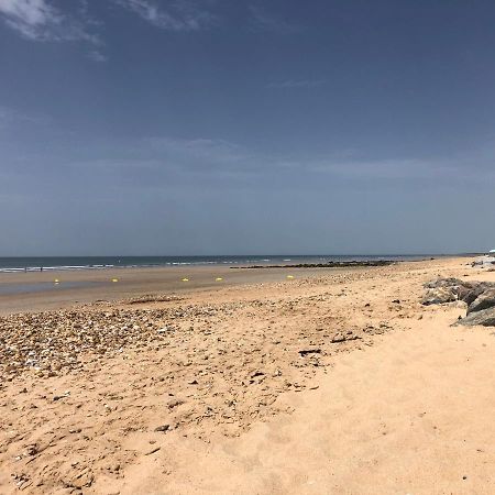 Vue Sur Mer Proche De St Jean De Monts 생 힐레르 드 리에 외부 사진